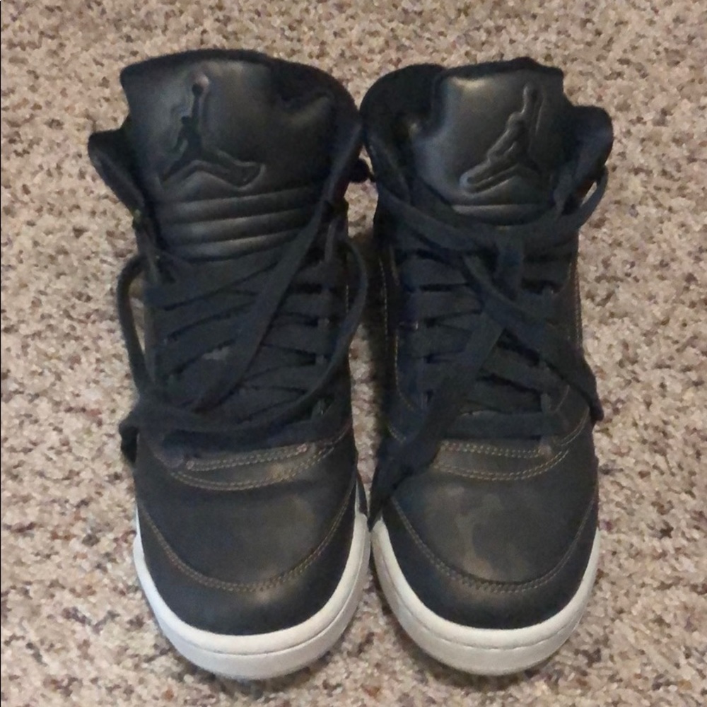 Jordan 5 Retro Heiress Camo 🏀